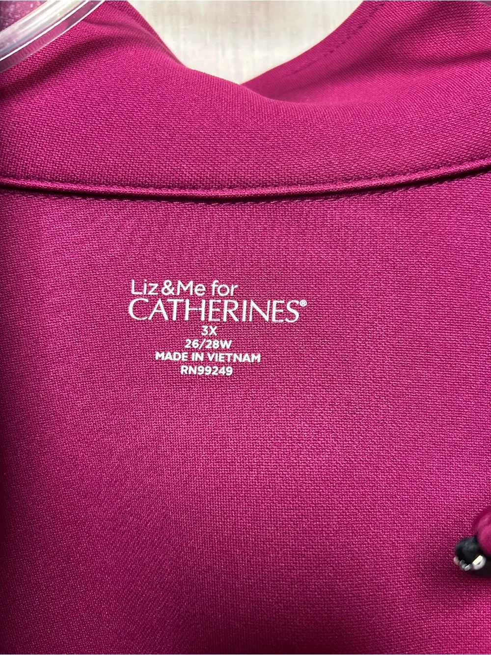 Catherines Magenta Active Top with Black Trim by Liz & Me size 3X jacket pocket